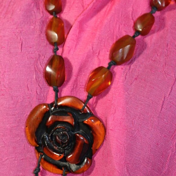 Vintage Resin Rose Beaded Necklace Large Chunky Floral Centerpiece- Amber Color - Picture 2 of 6